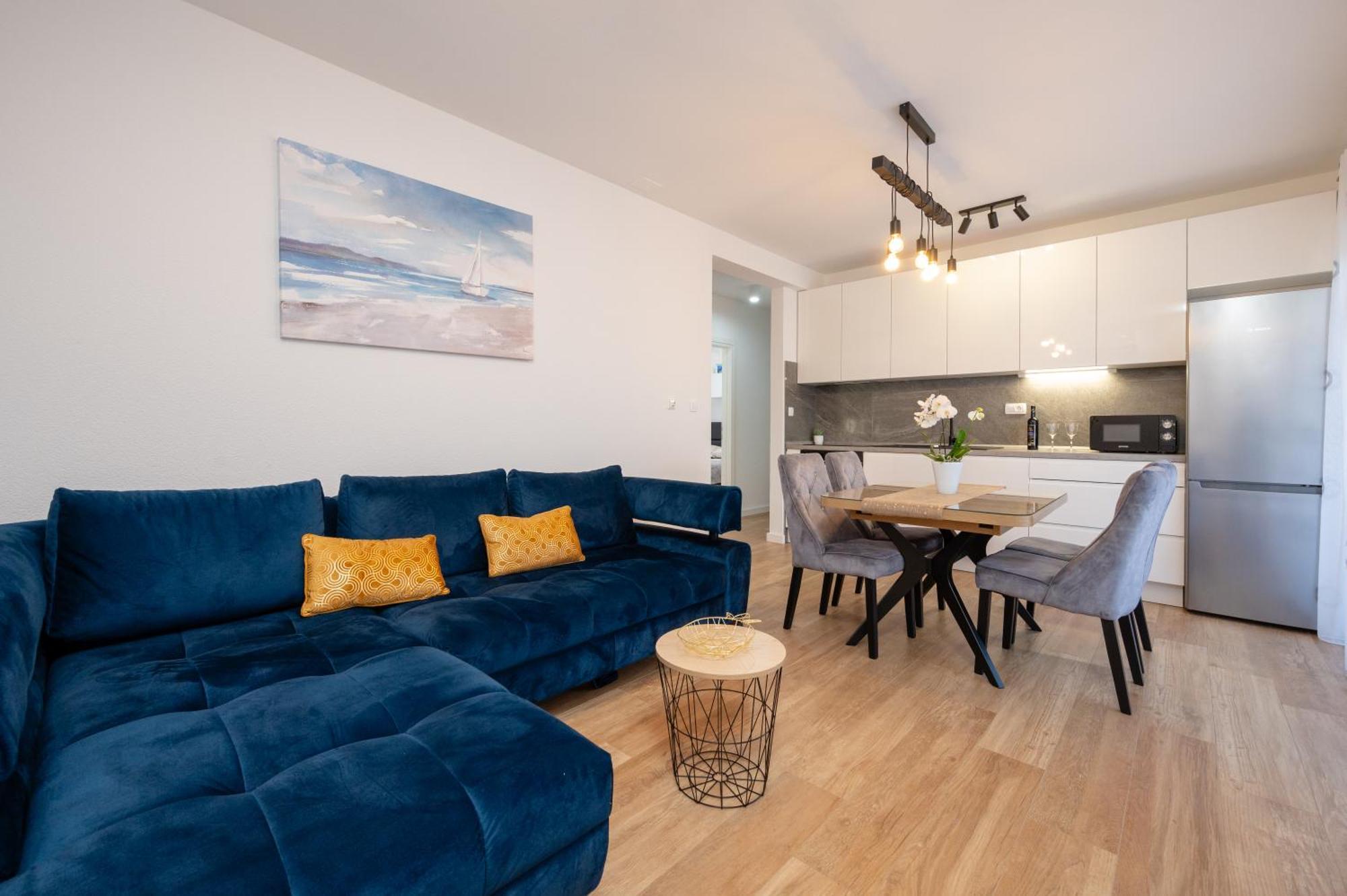 Ivi Apartment *